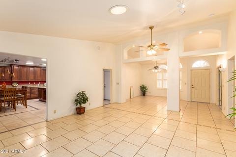 8219 E Nopal Ave, Mesa, AZ 85209 photo 2