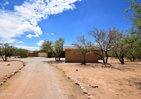 5734 E Labrador Ln, Hereford, AZ 85615 photo 3