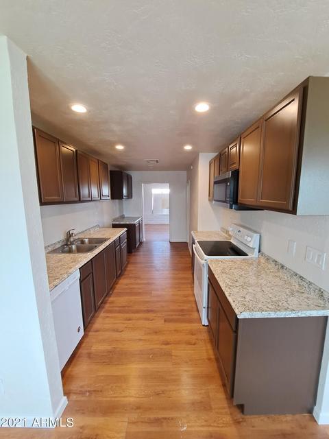 3142 W Montecito Ave W, Phoenix, AZ 85017 photo 4