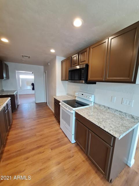 3142 W Montecito Ave W, Phoenix, AZ 85017 photo 2