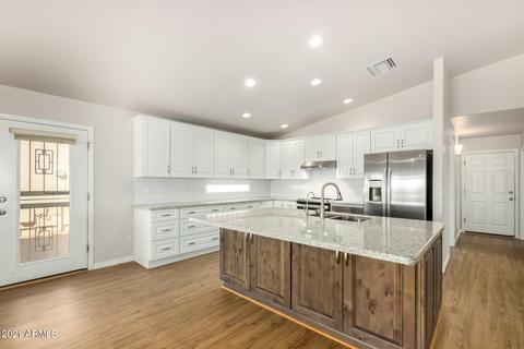5758 E Leonora St, Mesa, AZ 85215 photo 8