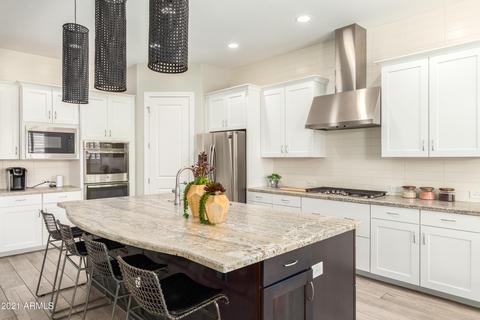 7645 S Barlow Dr, Gilbert, AZ 85298 photo 8