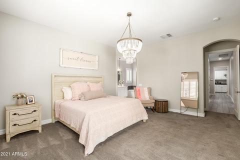 7645 S Barlow Dr, Gilbert, AZ 85298 photo 11
