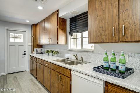 1007 E Montebello Ave, Phoenix, AZ 85014 photo 10