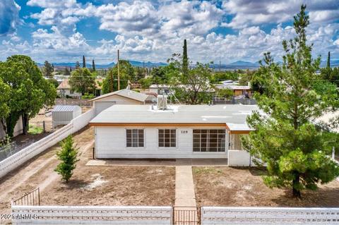 109 Cochise Dr, Bisbee, AZ 85603 photo 2