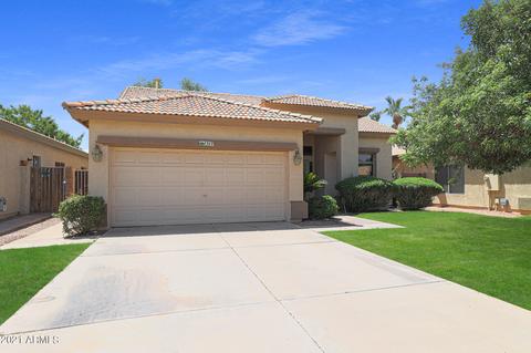 1517 E Black Diamond Dr, Gilbert, AZ 85296 photo 1