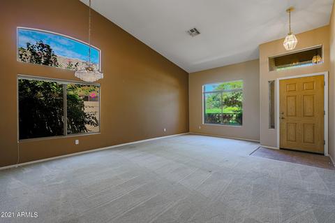 1517 E Black Diamond Dr, Gilbert, AZ 85296 photo 3
