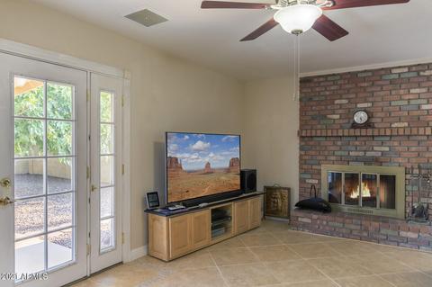 4527 E Sandra Ter, Phoenix, AZ 85032 photo 12