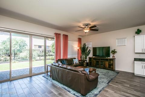 1135 E Tekoa Ave, Gilbert, AZ 85298 photo 4
