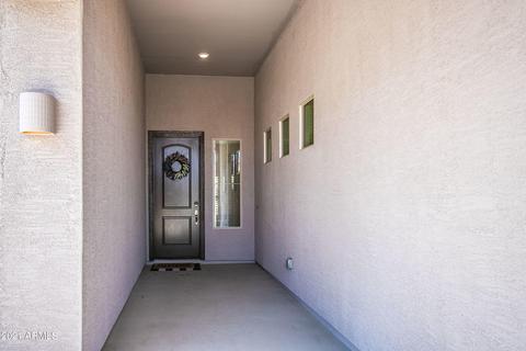 1135 E Tekoa Ave, Gilbert, AZ 85298 photo 2