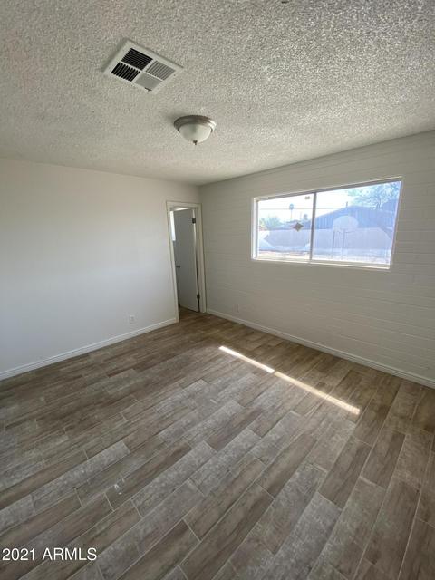 6830 S 10th St, Phoenix, AZ 85042 photo 9