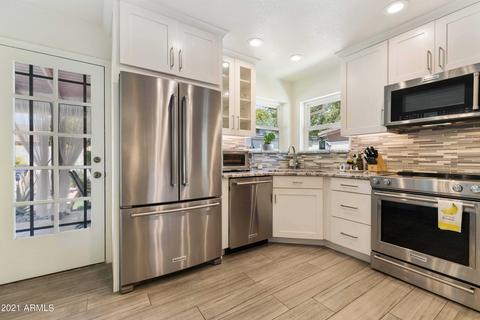 968 E Leeward Ln, Tempe, AZ 85283 photo 2