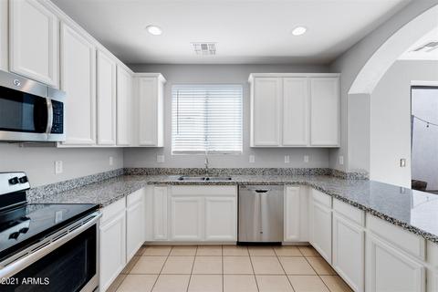 3761 E Hans Dr, Gilbert, AZ 85296 photo 9