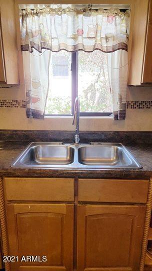 1247 E 12th St, Douglas, AZ 85607 photo 8