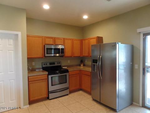 202 E Milada Dr, Phoenix, AZ 85042 photo 8