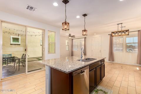 3657 E Stiles Ln, Gilbert, AZ 85295 photo 5