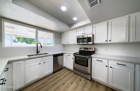 4215 Everett Dr, Phoenix, AZ 85032 photo 8