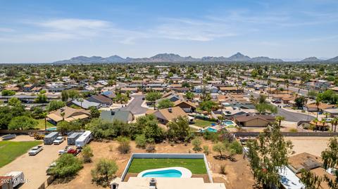 4043 E Whitney Ln, Phoenix, AZ 85032 photo 24