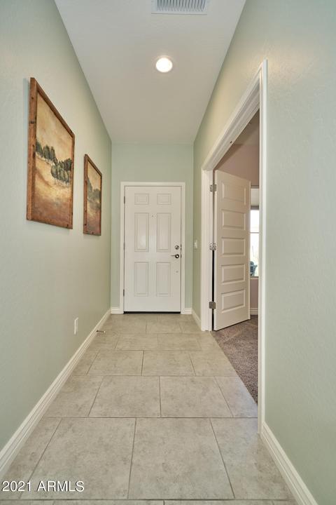 2415 E Runaway Bay Pl, Gilbert, AZ 85298 photo 4