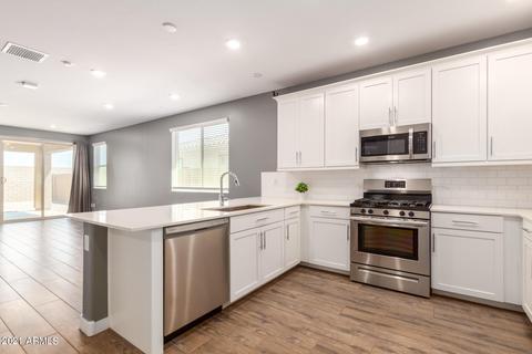 9822 E Red Giant Dr, Mesa, AZ 85212 photo 5