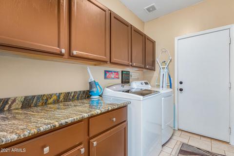 263 S Tiago Dr, Gilbert, AZ 85233 photo 26