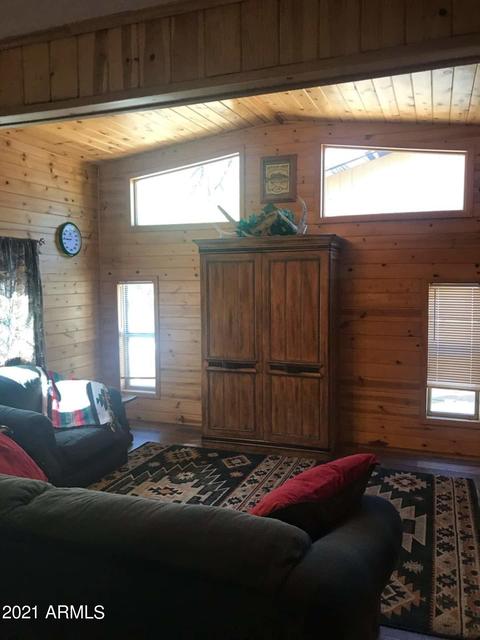 2001 Judy Ranch Rd, Overgaard, AZ 85933 photo 17