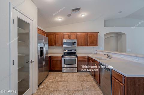 3429 E Crescent Way, Gilbert, AZ 85298 photo 4