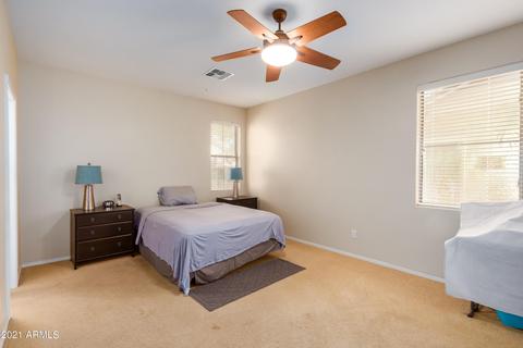 945 S Colonial Dr, Gilbert, AZ 85296 photo 9