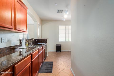 945 S Colonial Dr, Gilbert, AZ 85296 photo 6
