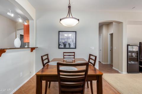 945 S Colonial Dr, Gilbert, AZ 85296 photo 8