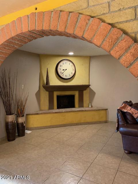 3038 N 40th Dr, Phoenix, AZ 85019 photo 9