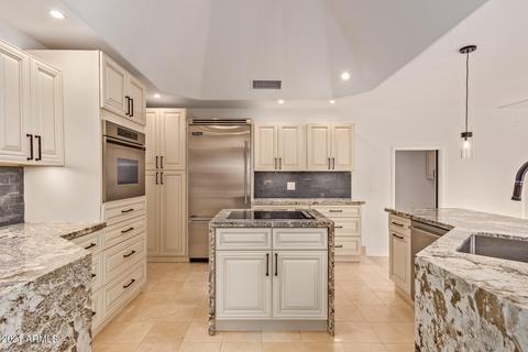 3401 E Las Rocas Dr, Phoenix, AZ 85028 photo 14