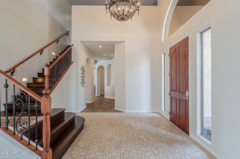 3703 E Crest Ln, Phoenix, AZ 85050 photo 6
