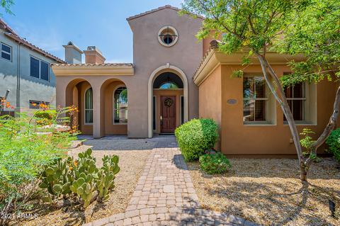 3703 E Crest Ln, Phoenix, AZ 85050 photo 4