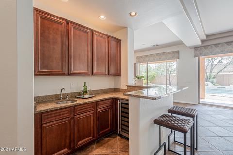 3703 E Crest Ln, Phoenix, AZ 85050 photo 32