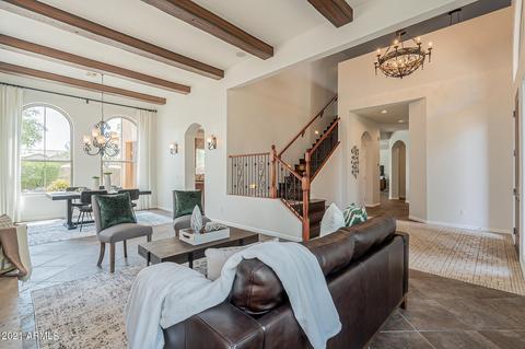3703 E Crest Ln, Phoenix, AZ 85050 photo 9