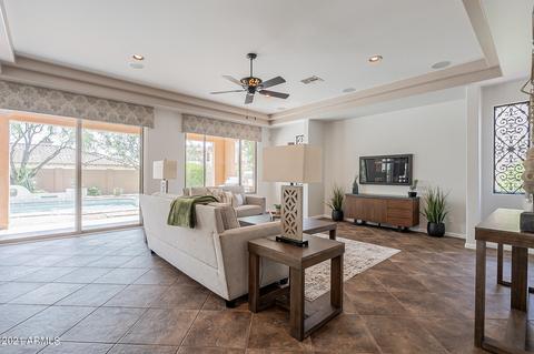 3703 E Crest Ln, Phoenix, AZ 85050 photo 33
