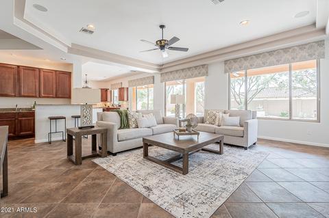 3703 E Crest Ln, Phoenix, AZ 85050 photo 13