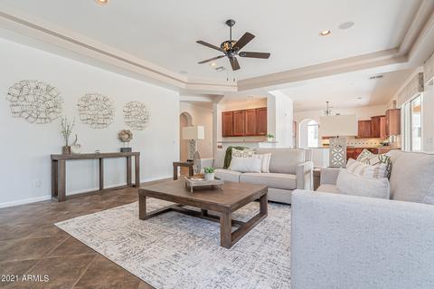 3703 E Crest Ln, Phoenix, AZ 85050 photo 15