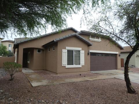 1933 S Peppertree Dr, Gilbert, AZ 85295 photo 1