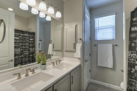2136 E Park View Ln, Phoenix, AZ 85024 photo 10