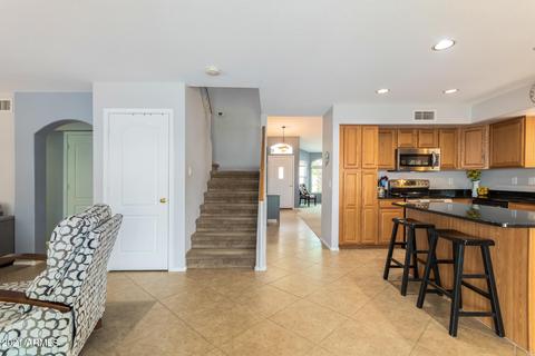 527 E Sherri Dr, Gilbert, AZ 85296 photo 17