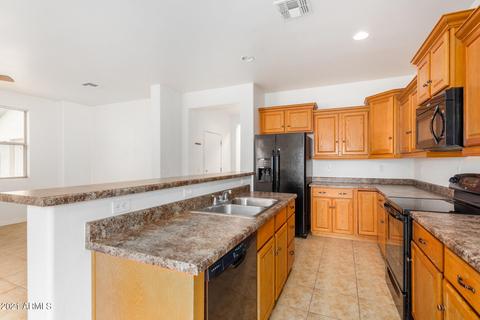 4160 E Woodside Ct, Gilbert, AZ 85297 photo 6