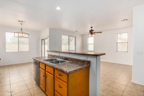 4160 E Woodside Ct, Gilbert, AZ 85297 photo 4