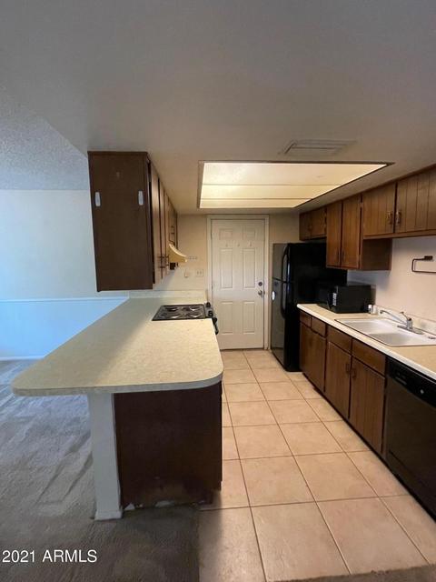 2141 E Broadmor Dr, Tempe, AZ 85282 photo 3