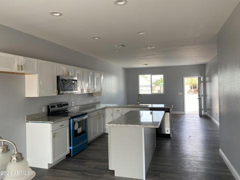 559 W Dewey Ave, Coolidge, AZ 85128 photo 3