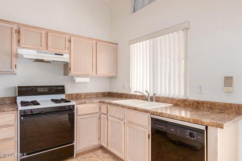 3215 E Menadota Dr, Phoenix, AZ 85050 photo 10