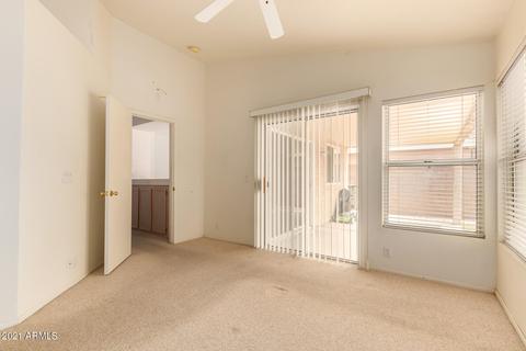 3215 E Menadota Dr, Phoenix, AZ 85050 photo 18