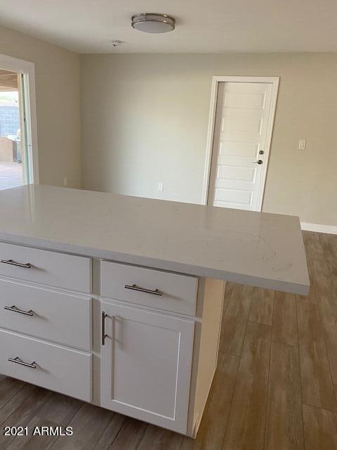 3429 E Laurel Ln E, Phoenix, AZ 85028 photo 4