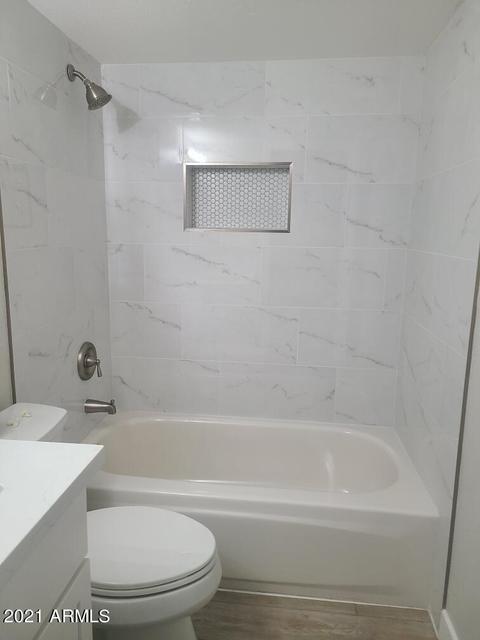 3429 E Laurel Ln E, Phoenix, AZ 85028 photo 13